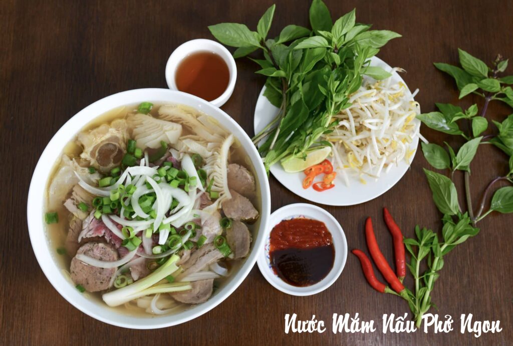 Nước Mắm Cốt Phở Bò Nào Ngon? - Cách Chọn Nước Mắm Nấu Phở